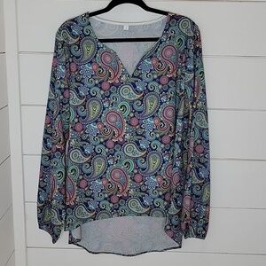 NWOT Boutique large paisley bohemian high low top